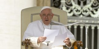 Papa Francesco “Rinnovo l’appello a liberare gli ostaggi a Gaza”