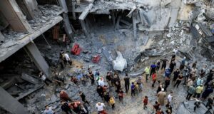 Nuovi raid israeliani su Gaza, 140 morti