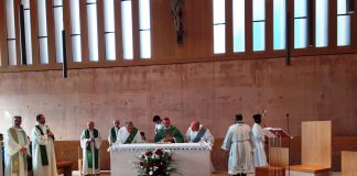 Un battesimo chiude la settimana del vescovo nell’Unità parrocchiale Terre Matildiche