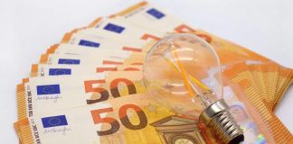 Energia, in un anno costo elettricità giù del 73%