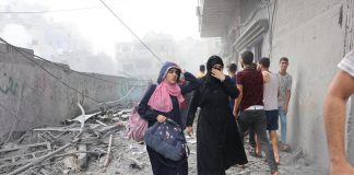 Israele, Egitto chiede stop raid a valico Rafah: ma no a esodo da Gaza