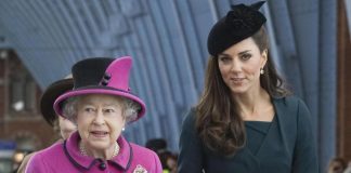 Kate dalla regina Elisabetta ‘solo dopo l’anello di fidanzamento’: declinò invito storico