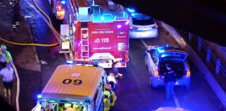 Incidente Mestre, il momento in cui il bus precipita dal cavalcavia – Video