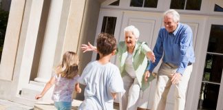 Festa dei nonni, campagna nelle scuole per riconoscere sintomi ictus