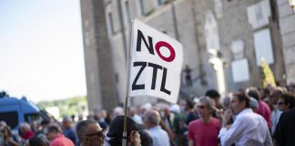 Ztl Roma fascia verde, corteo oggi nella Capitale: “Chiediamo libertà di circolare”