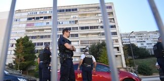 Francia, attacco con coltello in liceo di Arras: ucciso insegnante