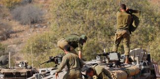 Israele, Hamas prova attacco dal mare: assalto coi sub, uccisi
