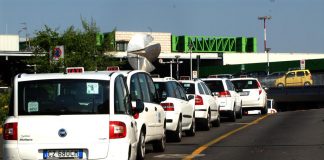 Sciopero Taxi oggi 10 ottobre, cosa sapere: orari e motivi della protesta
