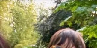 Ultimo a Londra fa selfie con i fan, domani concerto per 300 fortunati
