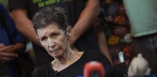 Ostaggio Hamas racconta “l’inferno: portata in moto in tunnel e picchiata”