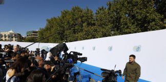 Ucraina, bilaterale con Zelensky per Meloni a Granada: “Sostegno continuo Italia”