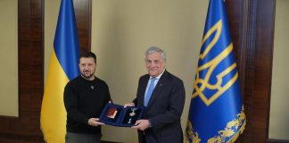 Ucraina, Tajani a Zelensky: “Italia lavora a ottavo pacchetto di aiuti militari”
