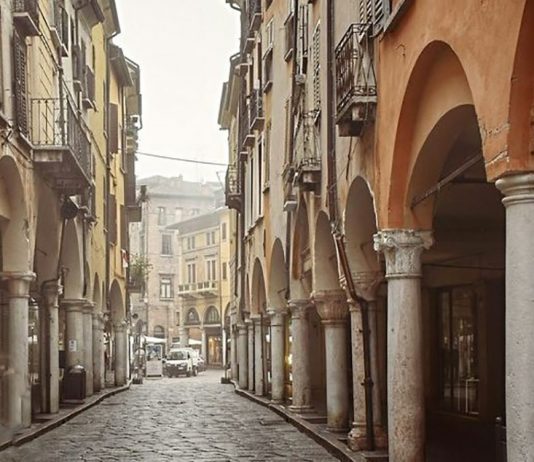 Mantova, aggressione in Corso Umberto, 40enne colpito con spray al peperoncino