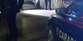 Stesa di camorra a Pomigliano D’Arco, raffica di proiettili contro due appartamenti