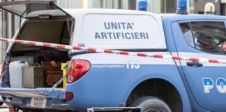 Bomba da mortaio vicino ai cassonetti a Pescara