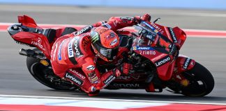 MotoGp Qatar, Di Giannantonio vince e Bagnaia secondo: ipoteca su Mondiale