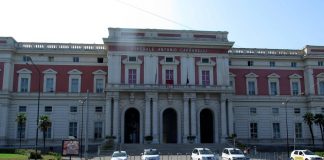 Napoli, gambizzato e abbandonato davanti al Cardarelli perde un piede: arrestati il cugino e un amico