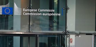 Migranti, accordo Italia-Albania: Ue in contatto con Roma, chiesti dettagli