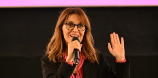 Violenza su donne, Cortellesi scrive a senatori: “Nelle scuole formare all’affetto e al rispetto”