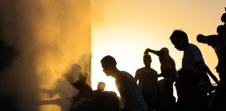 Gaza, raid Israele su campo profughi: oltre 50 morti