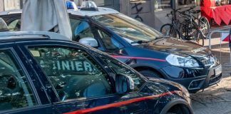 Roma, entra in chiesa durante la messa e minaccia di far esplodere bombola: arrestato