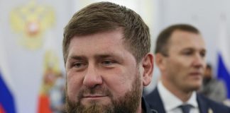 Russia, Kadyrov nomina il figlio 16enne al comando del battaglione Mansur