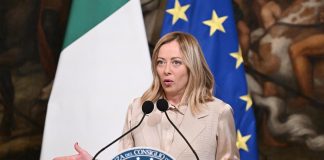 Meloni: “1 vale 1 messaggio devastante, merito per noi unico ascensore”