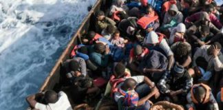 Migranti, opposizioni contro accordo Italia-Albania: “E’ deportazione”