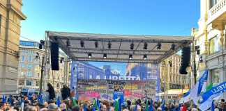 Fratelli d’Italia, a Milano la manifestazione ‘Muro di Berlino’