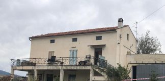 Donna accoltellata all’addome, omicidio in provincia di Chieti: marito irreperibile
