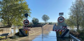 Chiuso il ponte di barche di Torre d’Oglio