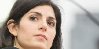 Paragonò Virginia Raggi a Ciancimino, chiesti 4 mesi per Sgarbi