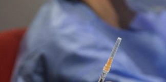 Vaccini, Aiom: “20% malati cancro non ne parla con l’oncologo, al via campagna”