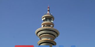 Tim, cessione rete a Kkr: primo accordo firmato