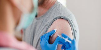 Covid, Vella: “Ai fragili fa ancora male, vaccini unica strada”