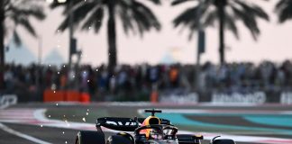 F1 Gp Abu Dhabi, Verstappen vince ultimo atto: secondo Leclerc
