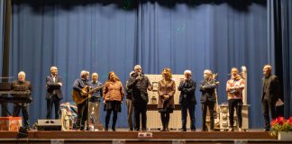 Pomeriggio di divertimento per gli anziani con la Festa di Natale all’Ariston