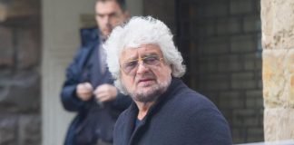 Beppe Grillo ricoverato in ospedale a Cecina