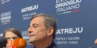 Calenda contro Elon Musk: “Ma chi cacchio sei?”