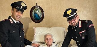 Gli auguri dei Carabinieri a nonna Teresa per i suoi primi 100 anni