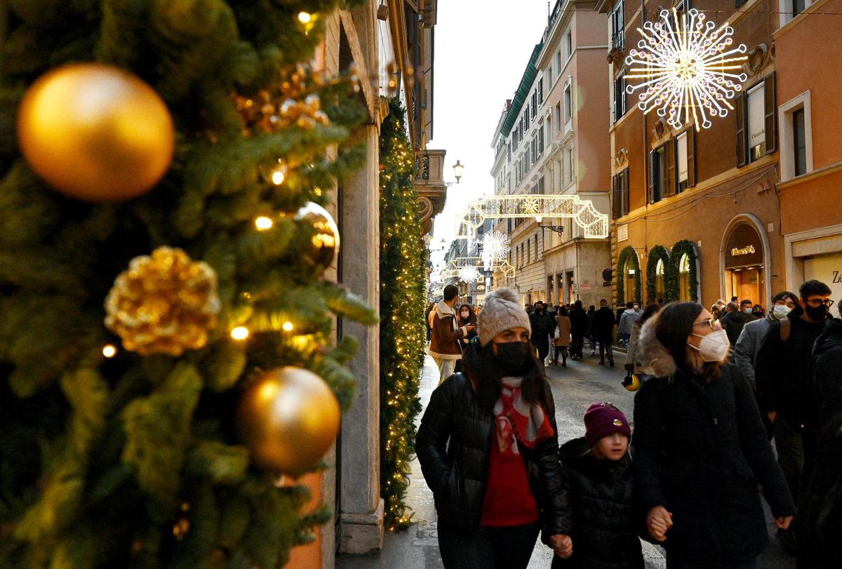 Covid Italia, Rt E Incidenza In Leggero Aumento: Ricoveri Stabili ...