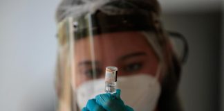 Vaccini Covid, i verbali Ue sono ancora top secret: l’inchiesta