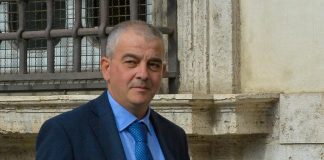 Mes, Fazzolari: “Italia non ha bisogno di modifiche per salvare banche altri Stati”