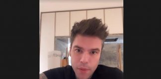 Insulti e minacce a Leone, Fedez risponde: “Giù le mani dai miei figli”