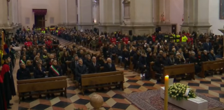 L’ultimo saluto a Giulia, le parole del vescovo mantovano Claudio Cipolla: “trasformiamo il dolore in impegno”