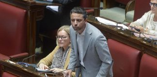 Radio 1, scoppia il caso Ping Pong. Il dem Furfaro: “Mie dichiarazioni manipolate”