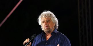 Beppe Grillo e il “grazie di cuore” a ospedale Cecina dopo essere stato dimesso