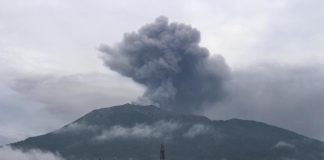 Erutta il vulcano Marapi, 11 escursionisti morti in Indonesia