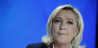 Marine Le Pen rinviata a giudizio, processo per truffa su fondi Ue