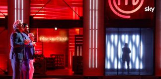 Masterchef 13, prima puntata: il giudice ombra e gli 11 cuochi amatoriali